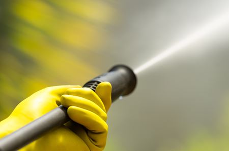 Pressure Cleaning vs. Soft Washing: What's The Difference? Thumbnail